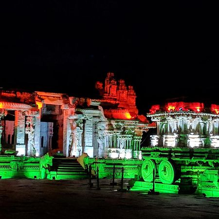 Hotel Varsha Hampi Exterior foto